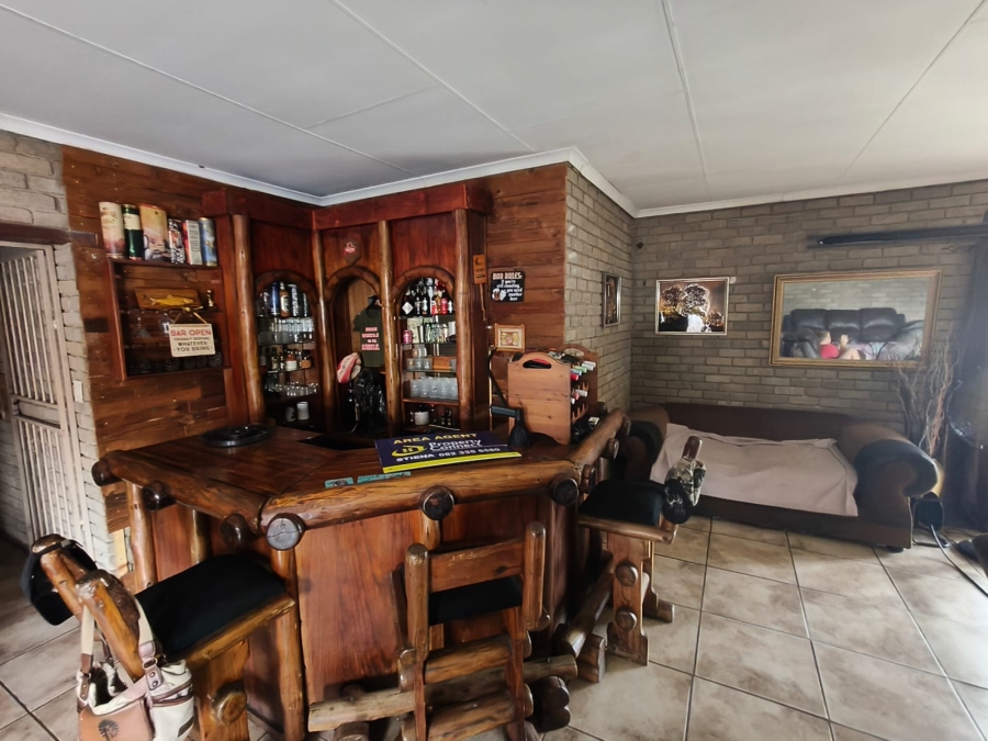 3 Bedroom Property for Sale in Oos Einde North West